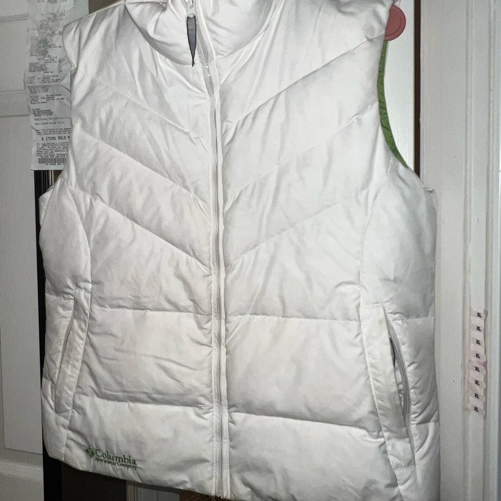 Columbia puffer vest